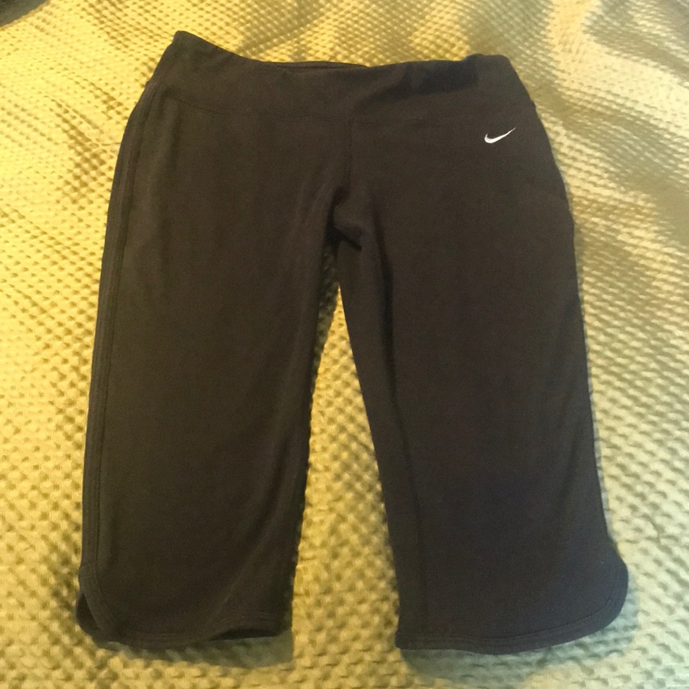 Nike Dri-Fit knee length workout pants